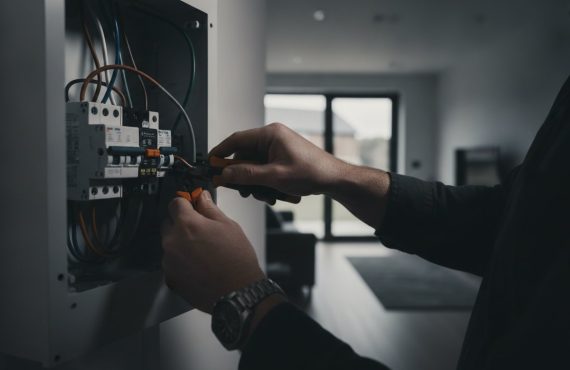 Dundee Electrician Reviews: How to Find a Trusted Local Expert in 2026